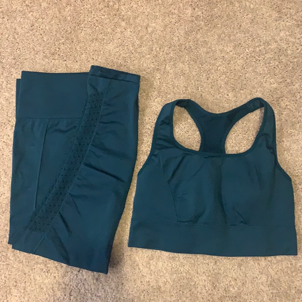 FABLETICS WORKOUT SET (Never Worn)